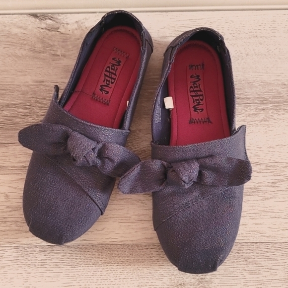 Mad Paw Girls Canvas Slip Ons - Picture 4 of 4